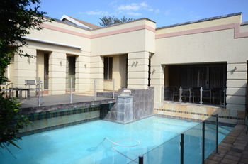 Norscot Manor Guest Lodge Sandton Exteriér fotografie